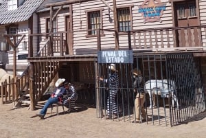 Maspalomas: E-Scooter or E-Bike Tour+Western Town Sioux City