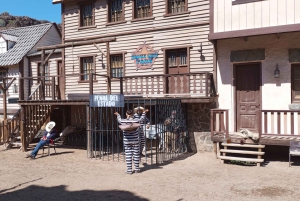 Maspalomas: E-Scooter or E-Bike Tour+Western Town Sioux City