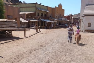 Maspalomas: E-Scooter or E-Bike Tour+Western Town Sioux City