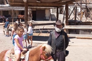 Maspalomas: E-Scooter or E-Bike Tour+Western Town Sioux City