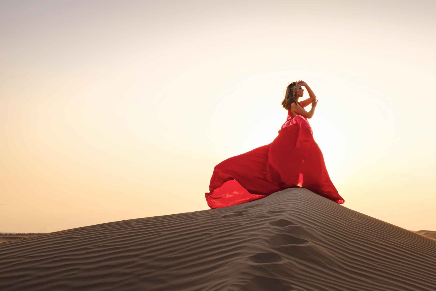 Maspalomas: Flying Dress Photoshoot in Sand Dunes