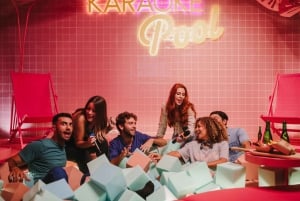 Maspalomas: Alquiler de Sala de Karaoke Temática Holiday World