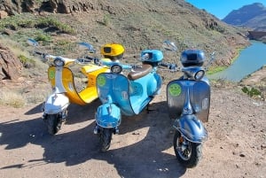 Maspalomas: tour of the Ayagaures on old electric scooters