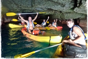 Mogán: Excursión guiada en Kayak a las Cuevas y Snorkel