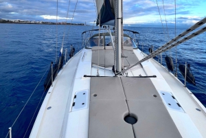 Pasito Blanco : Tour privado en velero con comida y bebida