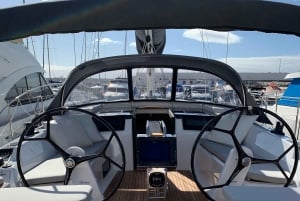 Pasito Blanco : Private sailing tour with food & drinks