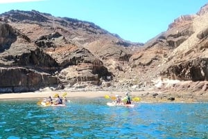 Puerto Mogán: Guided Adventure Kayak Tour in Caves & Snorkel
