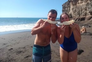 Puerto Mogán: Guided Adventure Kayak Tour in Caves & Snorkel