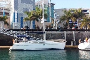 Puerto Rico: Sailing excursion with swim, drinks and tapas.