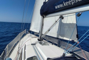 Puerto Rico: Sailing excursion with swim, drinks and tapas.