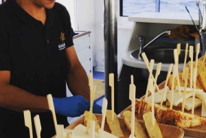 Southeast Fuerteventura: Boat Cruise with Lunch and Drinks