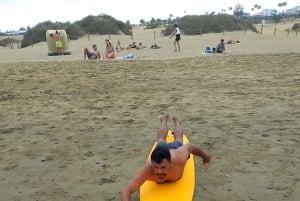 Experiencia de surf y yoga en Gran Canaria: olas, bienestar y naturaleza