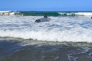 Surf and yoga in Gran Canaria: waves, wellness, and nature