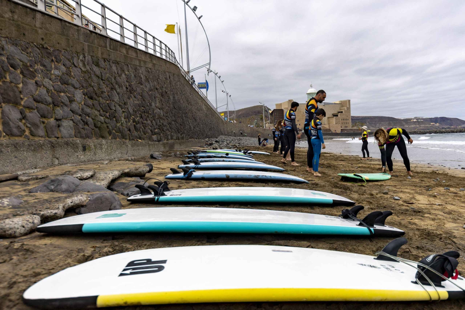 Surf lessons in Las Canteras Beach