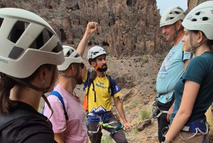 Vía Ferrata Gran Canaria: escalando la montaña de las sombras