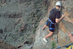 Vía Ferrata Gran Canaria: escalando la montaña de las sombras