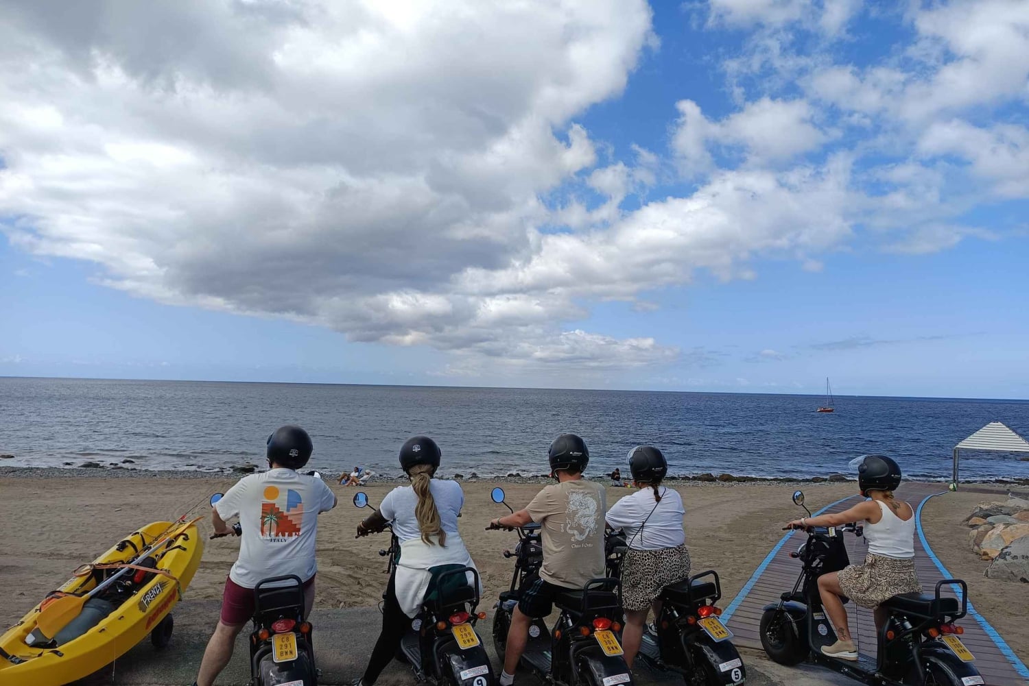 Visit Maspalomas : Rent from 1 till 4 hours e-Scooter 2 seat