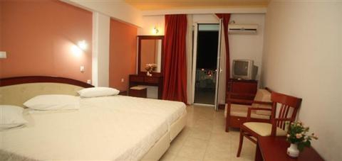 Alexandros Hotel