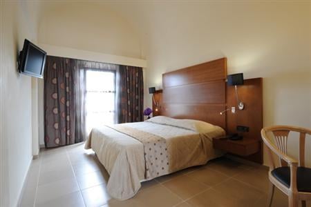 Aressana Spa Hotel and Suites