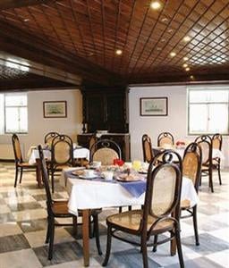Hydroussa Hotel