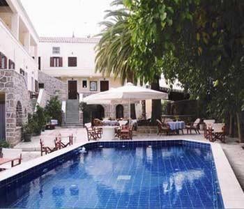 Kastro Studios & Apartments