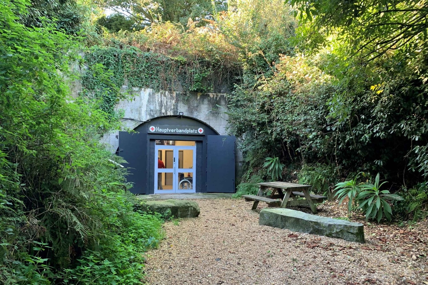 ガーンジー島：ドイツ軍地下病院ガイド付きツアー, Guernsey | My 