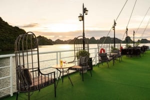 Ha Long–Lan Ha 2-dagers 5★ cruise med balkong, gratis transport