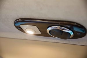 Yksisuuntainen kuljetus Hanoista Ha Longiin limusiinibussilla