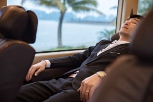 Yksisuuntainen kuljetus Hanoista Ha Longiin limusiinibussilla