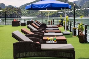 2/3-dages Halong & Lan Ha-bugten Doris 5* krydstogt med balkon og badekar