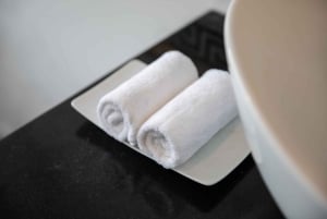 2/3-dages Halong & Lan Ha-bugten Doris 5* krydstogt med balkon og badekar