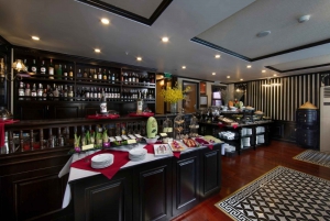 Z Hanoi: 2 dni i 1 noc w zatoce Ha Long, rejs 5-gwiazdkowy