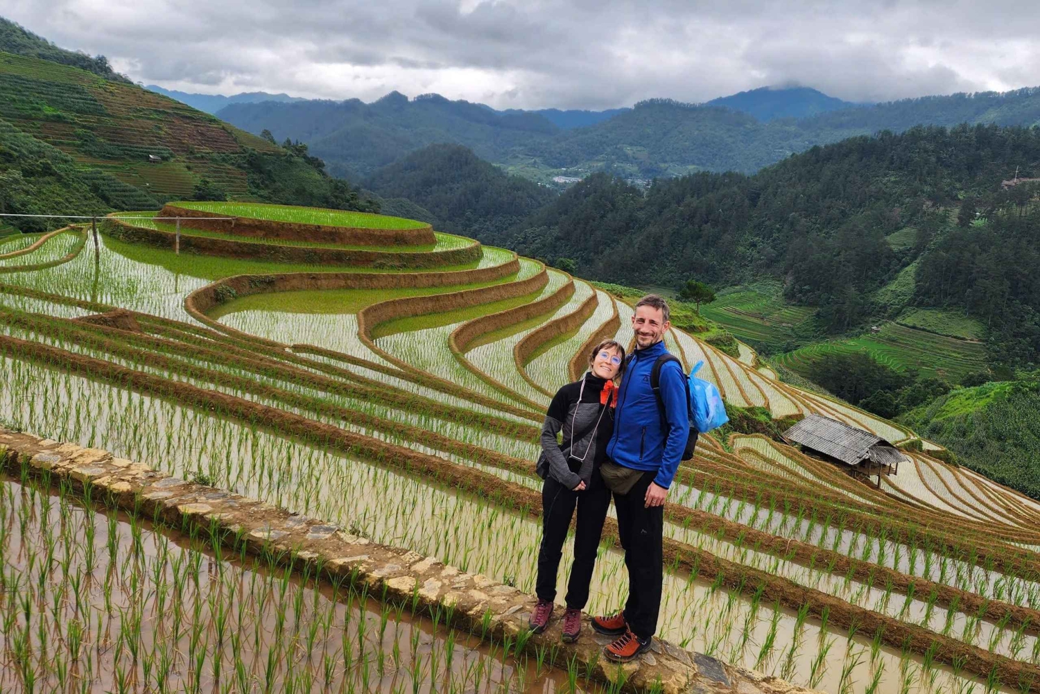Excursão de 2 dias de moto a Mu Cang Chai Loop saindo de Sapa
