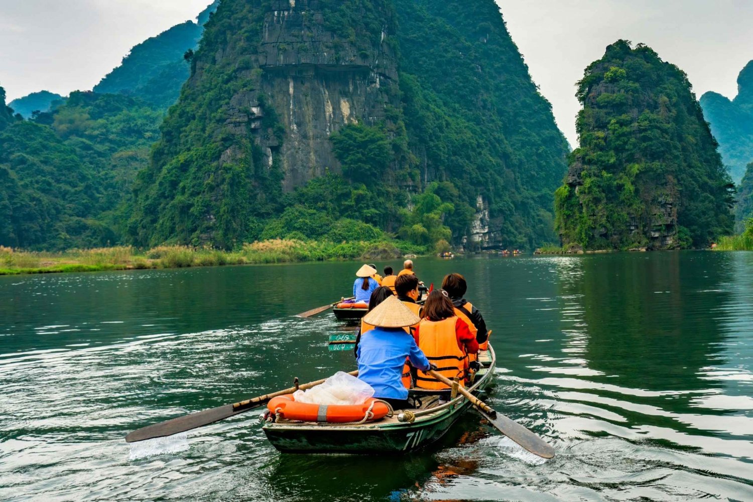 2-Day Ninh Binh: Hoa Lu, Trang An, Mua Cave & Cuc Phuong