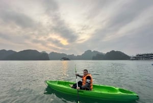 2-dagers eller 3-dagers: Halong&Lan Ha Bay Cruise 5* balkong, badekar