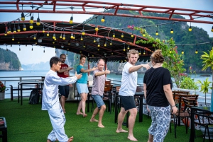 2 Tage Ruhe in der Bai Tu Long-Bucht mit Luxuskreuzfahrt