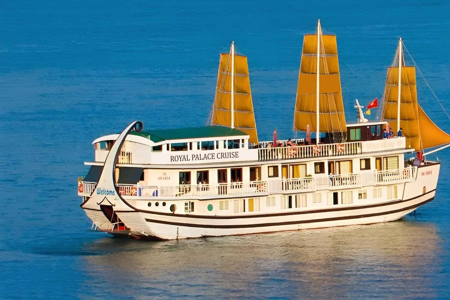 2-Day Royal Palace Ha Long Bay & Ti Top Island Cruise