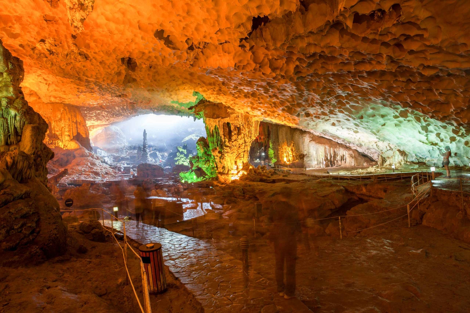 2-Day Royal Palace Ha Long Bay & Ti Top Island Cruise