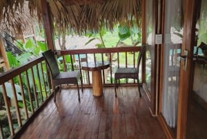 プルオンループでの2日間のトレッキングとホームステイでの宿泊