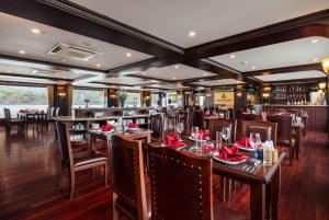 From Hanoi: 2-Day Ha Long Bay and Lan Ha Bay Cruise