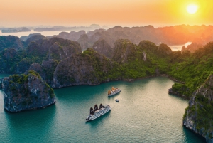Ha Long Bay Cruise 3D2N med balkonglugar, grotter og øy