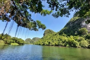ハノイ：ニンビンからバイツーロン湾ツアーとクルーズ3日間