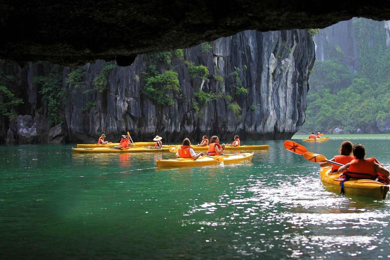 3 Day Hanoi - Ninh Binh - Halong Bay 5 Star Cruise & Balcony