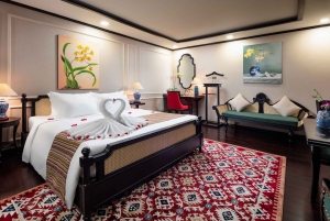Hanoi: Halong Bay 6 Stars Cruise w/ Private balcony, bathtub