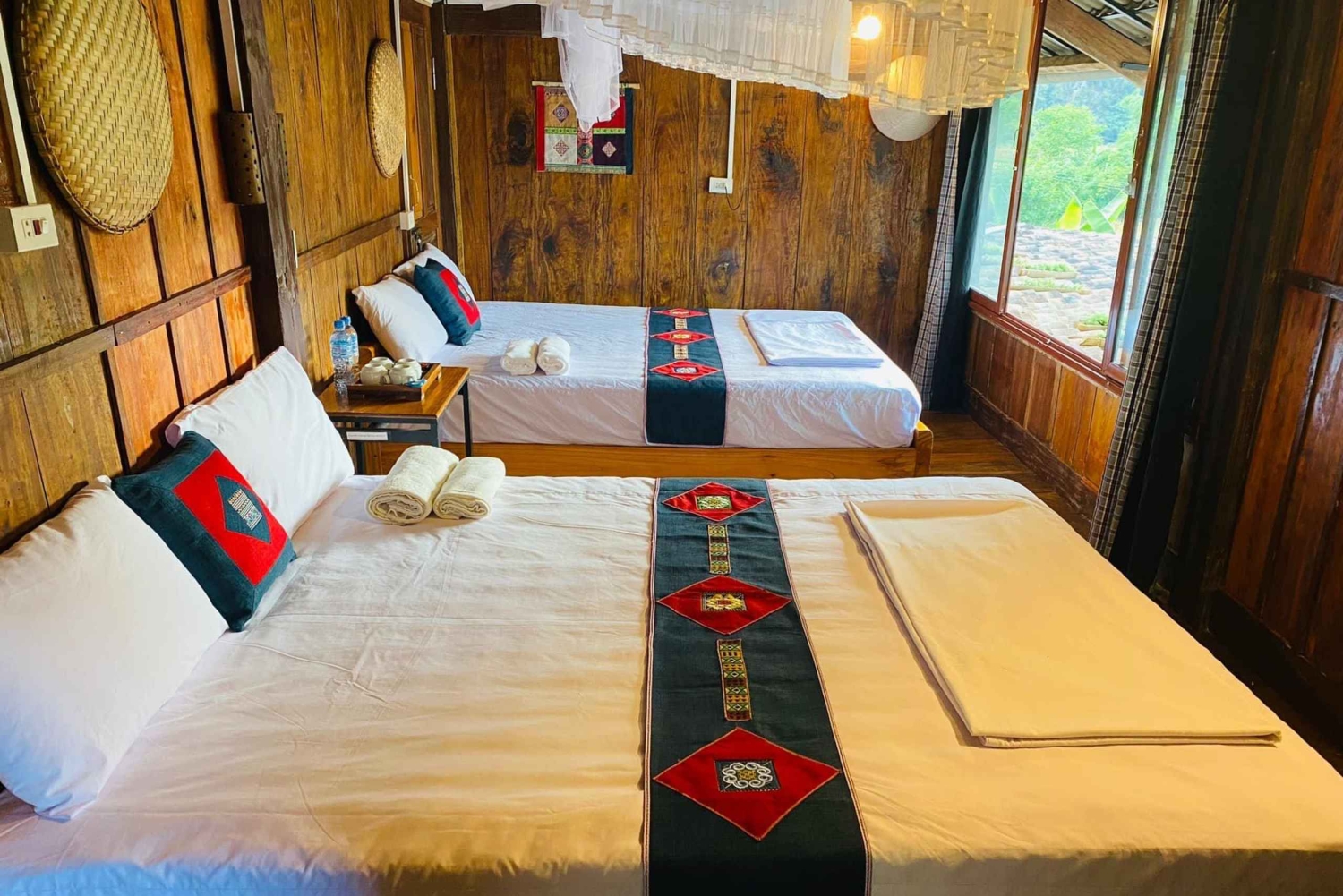 3 дня: Водопад Бан Зок - озеро Ба Бэ с местным гидом