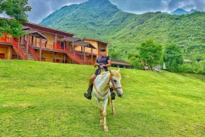 4-dagars Ha Giang-slinga till alla höjdpunkter med bil, bo på resort 4*