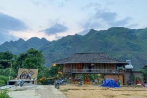 Erstaunliche Ha Giang Loop Jeep Tour 3 Tage 2 Nächte
