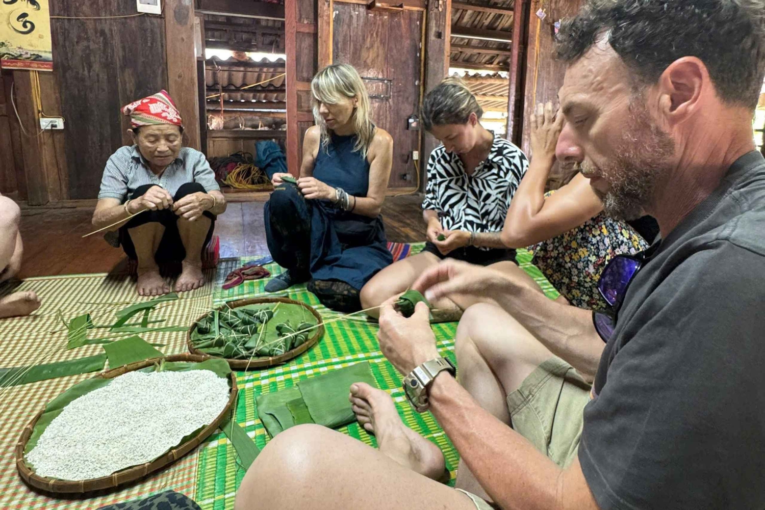 Authentische Kultur der Weißen Thai mit Gruppentour Hanoi – Pu Bin