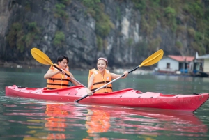 Из Ханоя: однодневный круиз по заливу Бай Ту Лонг Бэй (Bai Tu Long Bay Off-The-Beaten-Path)