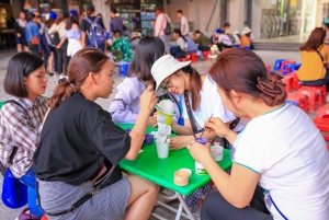 Village ancien de la poterie de Bat Trang en moto